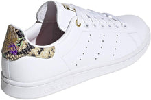 
                        
                          Cargar imagen en el visor de la galería, adidas Originals Women's Stan Smith Sneaker
                        
                      