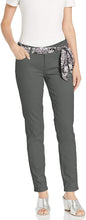 
                        
                          Cargar imagen en el visor de la galería, Jag Jeans Women's Carter Girlfriend Jean with Satin Belt
                        
                      