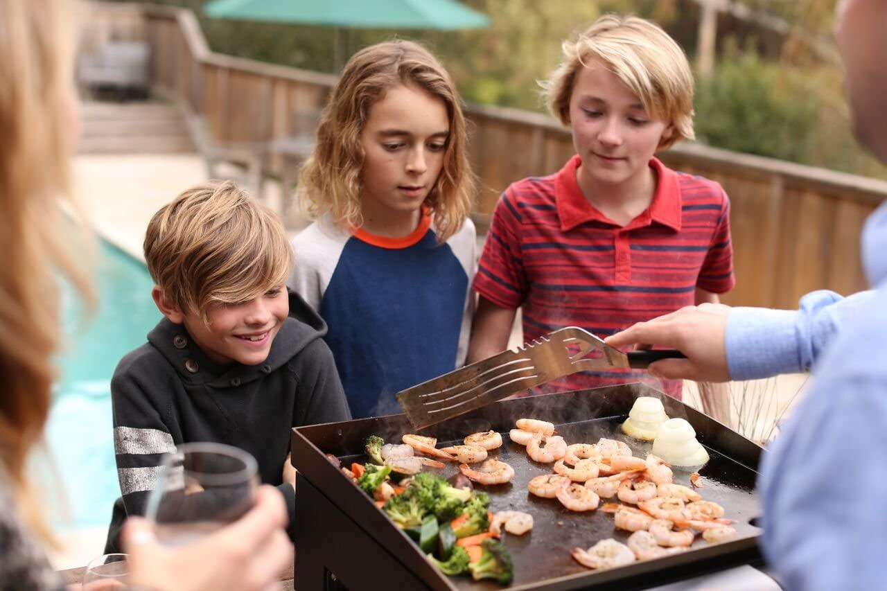 Cuisinart CGG-888 Grill Stainless Steel Lid 22-Inch Round Outdoor Flat Top Gas, 360° Griddle Cooking Center - JOY2ESpree