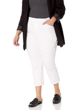 
                        
                          將圖片載入圖庫檢視器 Jag Jeans Women's Plus Size Maya Skinny Pull on Crop Pant
                        
                      