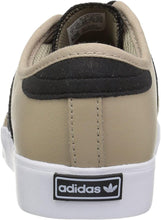 
                        
                          画像をギャラリービューアに読み込む, adidas Originals Unisex-Child Seeley Running Shoe
                        
                      