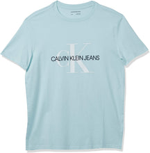 
                        
                          Cargar imagen en el visor de la galería, Calvin Klein Men's Short Sleeve Monogram Logo T-Shirt
                        
                      