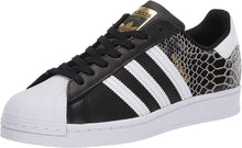 
                        
                          Cargar imagen en el visor de la galería, adidas Originals womens Superstar Shoes
                        
                      