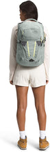 
                        
                          Cargar imagen en el visor de la galería, The North Face Women's Recon Backpack, TNF Black Heather/Silver Reflective, One Size
                        
                      