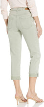 
                        
                          画像をギャラリービューアに読み込む, Jag Jeans Women's Joan Straight Button Fly Crop Pant
                        
                      
