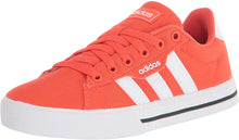 
                        
                          画像をギャラリービューアに読み込む, adidas Kids' Daily 3.0 Skate Shoe
                        
                      