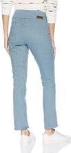 
                        
                          Cargar imagen en el visor de la galería, Jag Jeans Women's Peri Pull on Straight Leg Pant
                        
                      