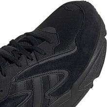 
                        
                          Muat gambar ke penampil Galeri, adidas Men's Strutter Cross Trainer - JOY2ESpree
                        
                      