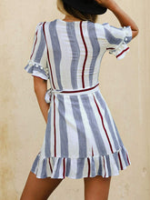 
                        
                          將圖片載入圖庫檢視器 Simplee Women Sexy Deep V-Neck Short Sleeve Striped Print Mini A Line Dress
                        
                      