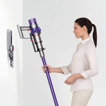 
                        
                          將圖片載入圖庫檢視器 Dyson Cyclone V10 Animal Lightweight Cordless Stick Vacuum Cleaner - JOY2ESpree
                        
                      
