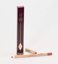 
                        
                          Load image into Gallery viewer, Charlotte Tilbury Lip Cheat Walk of No Shame Lip Liner Lip Color
                        
                      