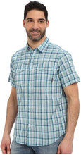 
                        
                          Cargar imagen en el visor de la galería, Columbia Men's Leadville Ridge Short-Sleeve Shirt
                        
                      