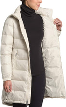 
                        
                          Muat gambar ke penampil Galeri, The North Face Women's Metropolis Insulated Parka III - Long Winter Coat
                        
                      
