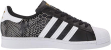 
                        
                          Cargar imagen en el visor de la galería, adidas Originals womens Superstar Shoes
                        
                      
