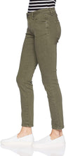 
                        
                          將圖片載入圖庫檢視器 Jag Jeans Women's Carter Girlfriend Jean
                        
                      
