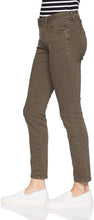 
                        
                          將圖片載入圖庫檢視器 Jag Jeans Women's Carter Girlfriend Jean
                        
                      