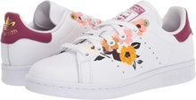 
                        
                          Cargar imagen en el visor de la galería, adidas Originals Women's Stan Smith Sneaker
                        
                      