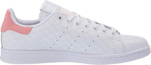 
                        
                          Cargar imagen en el visor de la galería, adidas Originals Women's Stan Smith Sneaker
                        
                      