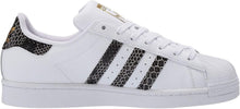 
                        
                          Cargar imagen en el visor de la galería, adidas Originals womens Superstar Shoes
                        
                      