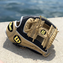 
                        
                          將圖片載入圖庫檢視器 Wilson A2000 Baseball Glove Series - JOY2ESpree
                        
                      
