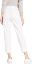 
                        
                          將圖片載入圖庫檢視器 Jag Jeans Women's Flora Chino Crop with Embroidery
                        
                      