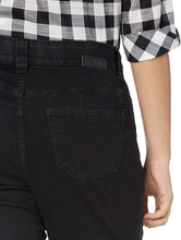 
                        
                          Muat gambar ke penampil Galeri, Jag Jeans Women's Plus Size Cecilia Skinny Fit Jean
                        
                      
