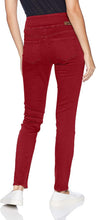 
                        
                          गैलरी व्यूवर में इमेज लोड करें, Jag Jeans Women's Nora Knit Pull on Skinny Fit Jean
                        
                      