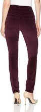 
                        
                          Cargar imagen en el visor de la galería, Jag Jeans Women's Nora Skinny Pull on Corduroy Pant
                        
                      