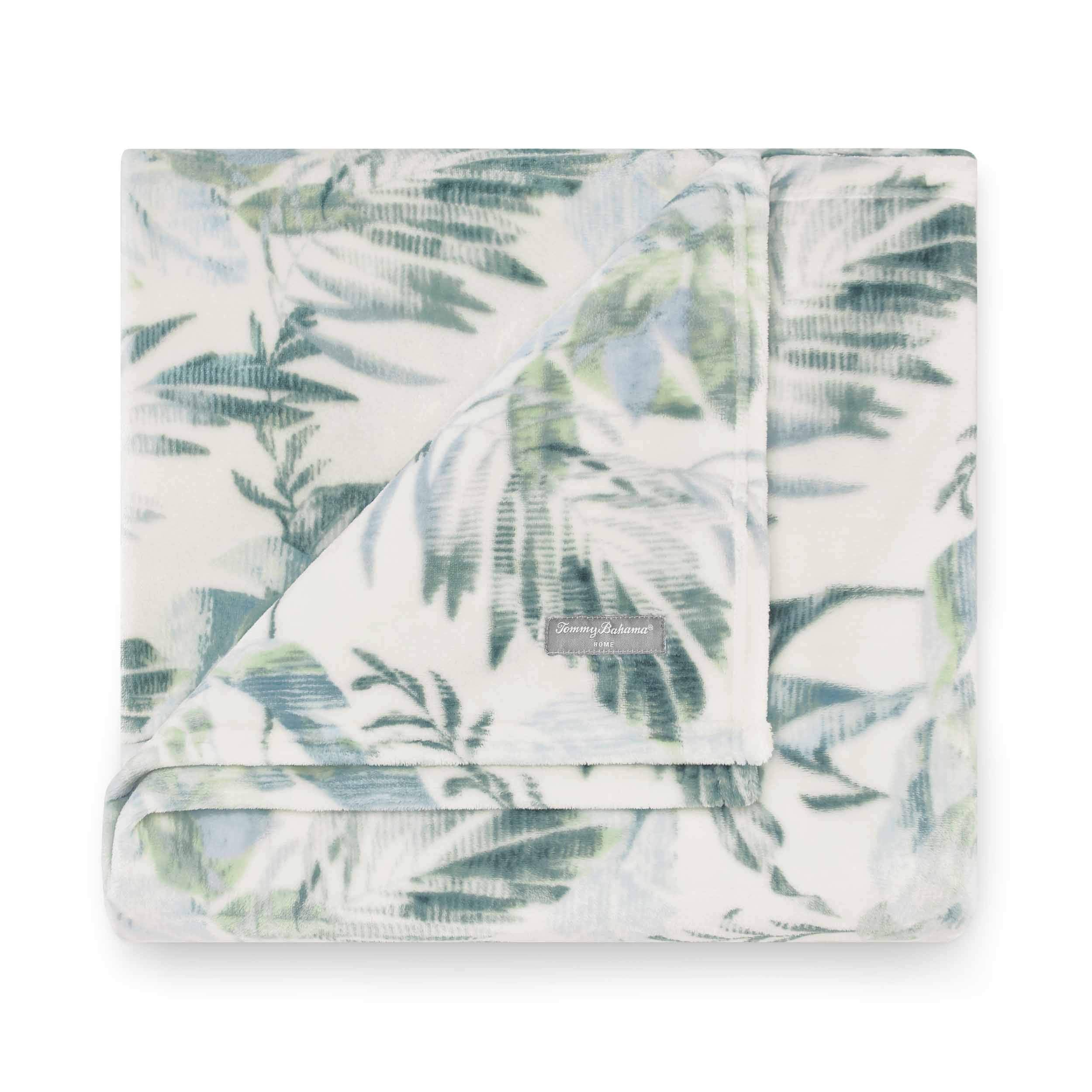 Tommy Bahama Wallpaper Leaves Ultra Soft Plush Throw, 50x70, Green
