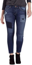 
                        
                          將圖片載入圖庫檢視器 Jag Jeans Women's Mera Skinny Ankle Jean with Laser Detail in Platinum Denim
                        
                      