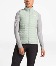 
                        
                          將圖片載入圖庫檢視器 The North Face womens The North Face Thermoball Eco Vest Womens
                        
                      