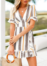
                        
                          將圖片載入圖庫檢視器 Simplee Women Sexy Deep V-Neck Short Sleeve Striped Print Mini A Line Dress
                        
                      
