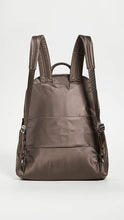 
                        
                          Cargar imagen en el visor de la galería, TUMI - Voyageur Carson Laptop Backpack
                        
                      