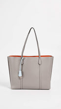 
                        
                          गैलरी व्यूवर में इमेज लोड करें, Tory Burch Women's Perry Tote
                        
                      