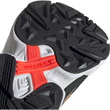 
                        
                          Muat gambar ke penampil Galeri, adidas Men's Strutter Cross Trainer - JOY2ESpree
                        
                      