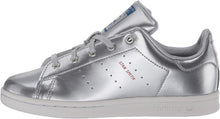 
                        
                          गैलरी व्यूवर में इमेज लोड करें, adidas Originals Juniors Stan Smith Lentic Sneaker
                        
                      