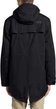 
                        
                          Cargar imagen en el visor de la galería, The North Face Men's City Breeze Rain Parka
                        
                      