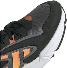 
                        
                          Muat gambar ke penampil Galeri, adidas Men's Strutter Cross Trainer - JOY2ESpree
                        
                      