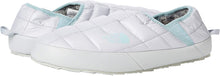 
                        
                          Load image into Gallery viewer, The North Face Women's Thermoball Insulated Traction Mule V Slip-On Traction Boot
                        
                      