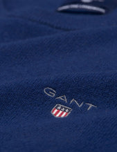
                        
                          Cargar imagen en el visor de la galería, GANT Lambswool Crew Neck Mens Jumper - JOY2ESpree
                        
                      