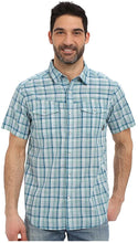 
                        
                          Cargar imagen en el visor de la galería, Columbia Men's Leadville Ridge Short-Sleeve Shirt
                        
                      