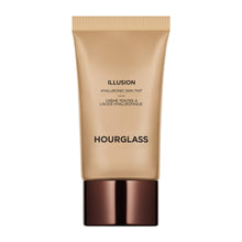 
                        
                          Load image into Gallery viewer, Hourglass Illusion Hyaluronic Skin Tint (Vanilla)
                        
                      