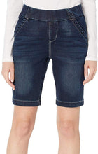 
                        
                          Cargar imagen en el visor de la galería, Jag Jeans Women's Petite Gracie Pull on Bermuda Short
                        
                      