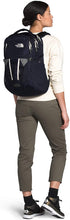 
                        
                          Cargar imagen en el visor de la galería, The North Face Women's Recon Backpack, TNF Black Heather/Silver Reflective, One Size
                        
                      