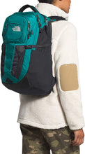 
                        
                          Cargar imagen en el visor de la galería, The North Face Women's Recon Backpack, TNF Black Heather/Silver Reflective, One Size
                        
                      
