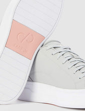 
                        
                          將圖片載入圖庫檢視器 CARE OF by PUMA Women's Leather Platform Court Low-Top Sneakers
                        
                      