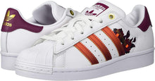 
                        
                          Cargar imagen en el visor de la galería, adidas Originals womens Superstar Shoes
                        
                      