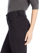 
                        
                          Load image into Gallery viewer, Jag Jeans Women's Coco Skinny Jean
                        
                      