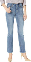 
                        
                          Load image into Gallery viewer, Jag Jeans Women's Petite Eloise Boot Jean
                        
                      