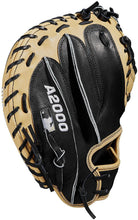 
                        
                          將圖片載入圖庫檢視器 Wilson A2000 Baseball Glove Series - JOY2ESpree
                        
                      